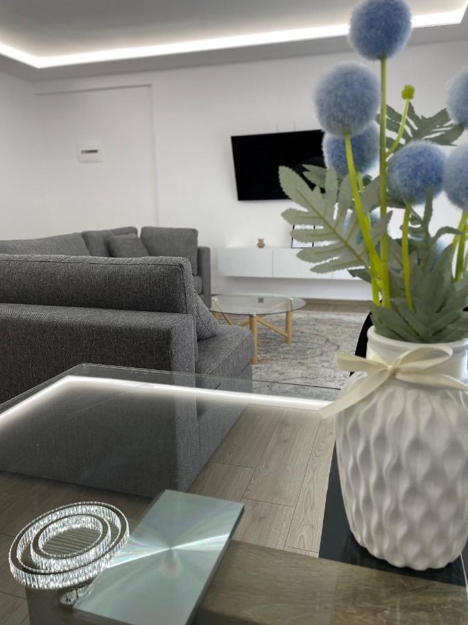 New Bazaar 2022 Leilighet Tiranë Eksteriør bilde