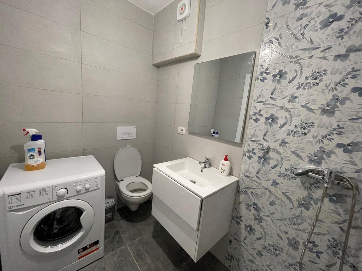 New Bazaar 2022 Leilighet Tiranë Eksteriør bilde